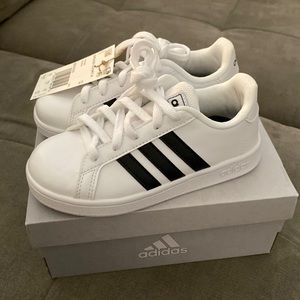 NIB kids Adidas. Grand Court. US size 10.5. White with black stripes.